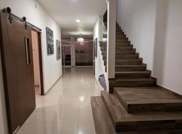 Casa · 337m² · 3 Recámaras · 2 Estacionamientos · Casa en Venta en Carretera Nacional Monterrey