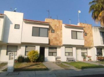 Casa en condominio de 3 habitaciones, Querétaro · Casa en Venta en Sonterra, Excedente de Terreno, 3 Recamaras 2.5 Baños, Sala de Tv
