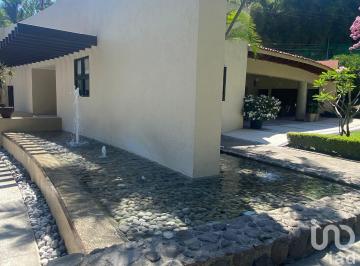 Casa · 430m² · 4 Recámaras · 3 Estacionamientos · Casa en Venta en Real Las Quintas