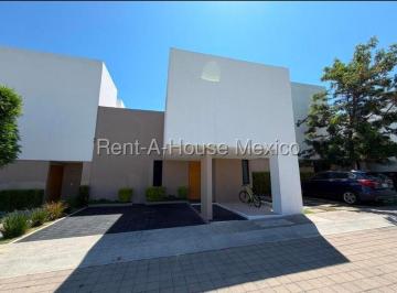Casa de 3 habitaciones, Querétaro · Venta Casa 3 Habitaciones con Amenidades Cumbres del Lago Juriquilla Apt