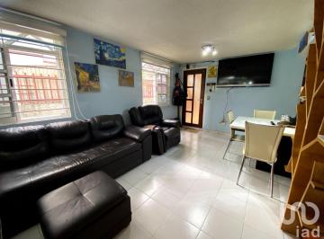 Departamento · 76m² · 3 Recámaras · 1 Estacionamiento · Departamento en Planta Baja con Cisterna Propia