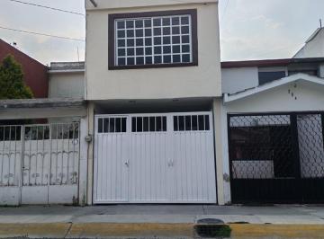 Casa · 157m² · 3 Recámaras · 1 Estacionamiento · Casa Venta Metepec, Izcalli Cuauhtémoc V