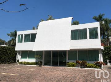 Oficina · 220m² · 11 Estacionamientos · Oficina / Consultorio en Venta Zona Dorada, Cuernavaca