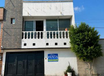Casa · 250m² · 6 Recámaras · 1 Estacionamiento · Casa en Venta en San Juan del Rio Queretaro