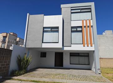 Casa · 285m² · 3 Recámaras · 3 Estacionamientos · Casa en Venta Frac La Mezza San Andrés de Cholula Puebla.