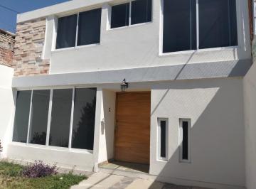 Casa de 4 habitaciones, Celaya · Casa en Venta en Jardines 1ª Sección, Celaya