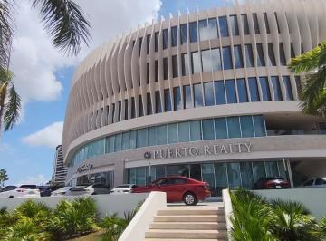 Fachada · Oficina en Renta en Puerto Cancún de 175.04 m²