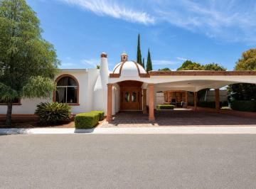 Casa de 4 habitaciones, Saltillo · Casa en Venta Fraccionamiento Villas de San Miguel
