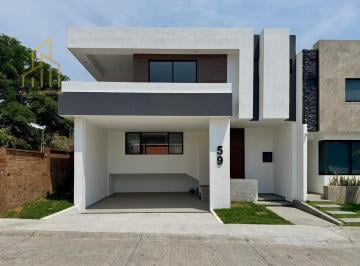 Casa · 320m² · 3 Recámaras · 2 Estacionamientos · Casa en Punta Tiburón