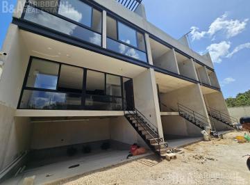 Casa · 184m² · 2 Recámaras · 2 Estacionamientos · Casa en Venta en Alamos II, Cancún