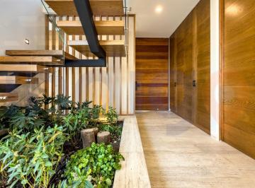 Vestíbulo de acceso · Casa en Venta en Altozano en Condominio Laja
