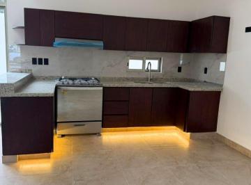 Casa · 179m² · 3 Recámaras · 2 Estacionamientos · Casa en Graciano Sánchez Romo, Boca del Río, Veracruz