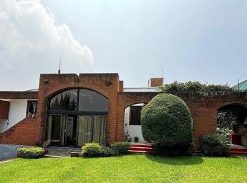 Casa · 368m² · 4 Recámaras · 4 Estacionamientos · Casa en Venta, Club de Golf Hacienda, 4 Recámaras.