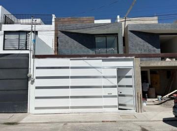 Casa de 1 habitación, Puebla · Arboledas de Loma Bella, por Colegio Benavente y Esparza