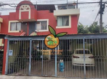 Dúplex de 2 habitaciones, Zapopan · Bonita Casa Duplex Planta Alta Excelente Ubicación Zona Valdepeñas, Zapopan