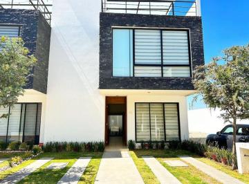 Casa · 170m² · 3 Recámaras · 2 Estacionamientos · Casa en Venta en Residencial Nuhaus San Mateo Atenco