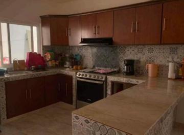 Casa de 4 habitaciones, Campeche · Casa en Venta en Barrio Santa Lucía Campeche Cerca de Villa Turquesa