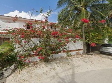 Casa en Venta de 4 habitaciones Puerto Morelos · Solo Para Conocedores: Inmueble Seleccionado con Plusvalía Garantizada en Puerto Morelos Cancun