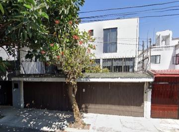 Casa de 4 habitaciones, Coyoacán · Casa en Venta en Campestre Churubusco Coyoacán