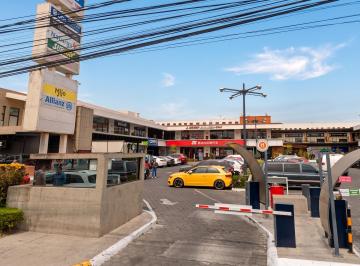 Local comercial , Metepec · Local Comercial de 32 m² en Planta Alta - Plaza del Parque, Metepec (Mantenimiento E Iva Incluidos)