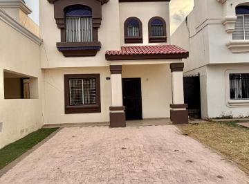 Casa · 101m² · 3 Recámaras · 1 Estacionamiento · Casa en Venta en Montecarlo Residencial