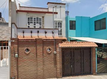Casa de 4 habitaciones, Cuautitlán Izcalli · Casa en Venta en Uroboro #52