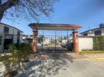 Casa · 174m² · 3 Recámaras · 2 Estacionamientos · Casa en Venta, Los Pirules, 3 Recamaras
