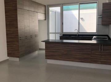 Casa en condominio de 2 habitaciones, Tlajomulco de Zúñiga · Casa en Renta San Agustín, Tlajomulco Galerías Santa Anita Sur 2 Minutos Caminando.