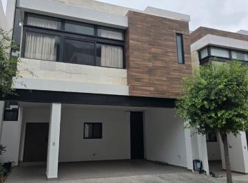 Casa de 4 habitaciones, Monterrey · Hermosa Casa en Venta en Estanza Residencial Carretera Nacional
