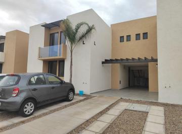 Departamento de 3 habitaciones, Corregidora · En Renta Departamento Nuevo en Planta Baja Duplex Puerta Real Querétaro