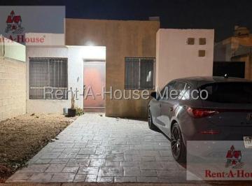 Casa · 68m² · 2 Recámaras · 2 Estacionamientos · Casa en Renta en Almendros III Caucel, Mérida My 26 - 3034