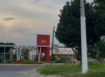 Casa de 3 habitaciones, Zapopan · Casa en Fracc en Puerta Serena a 5 Min de La Glorieta Valle Imperial