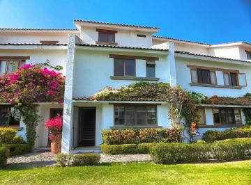 Casa · 160m² · 3 Recámaras · 2 Estacionamientos · Casa en Venta y Renta en Condominio, Vigilancia. Vista Hermosa