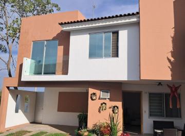 Casa de 4 habitaciones, Zapopan · Casa en Venta Zapopan Las Ventanas Fraccionamiento, Zapopan. Alberca, Cerca Av Valdepeñas
