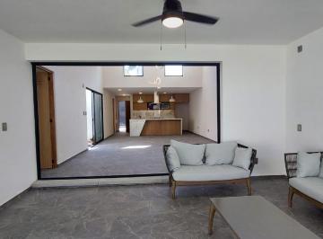 Casa · 192m² · 3 Recámaras · 2 Estacionamientos · Casa Nueva en Condominio en Yautepec, Morelos