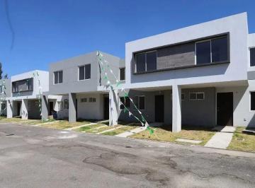 Casa · 80m² · 3 Recámaras · 1 Estacionamiento · Casa en Venta en Tlajomulco - La Arboleda a Estrenar