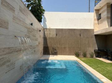 Casa en condominio de 6 habitaciones, Cuernavaca · Casa en Venta en Palmira Morelos