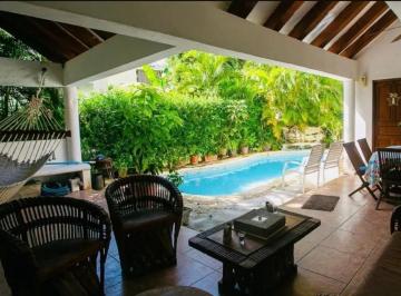 Casa · 420m² · 5 Recámaras · 1 Estacionamiento · Venta Casa 5 Rec. Playacar Playa del Carmen