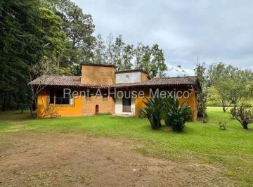 Casa de 4 habitaciones, Valle de Bravo · Casa en Renta en Valle de Bravo, Valle de Bravo