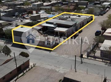 Inmueble productivo urbano , Juárez · Casa + Bodegas + Departamentos