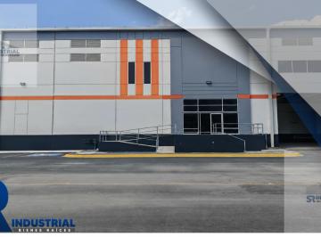 Bodega comercial · 2590m² · 19 Estacionamientos · Bodega en Renta en Salinas Victoria