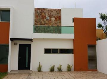 Casa · 185m² · 3 Recámaras · 2 Estacionamientos · Renta Casa Santa Rita, Cholul Mérida Yucatán