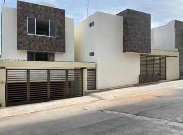 Casa de 3 habitaciones, San Luis Potosí · Casa en Renta en Lomas del Tecnológico $34k