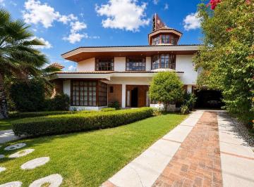 09873595dfec616c96f71ed557ab0261d327f5827e3967c78f19eb30595f6459 · Renta Casa en Club Campestre