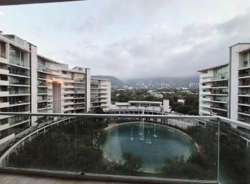 Departamento · 557m² · 2 Recámaras · 4 Estacionamientos · Departamento en Venta Punto Central