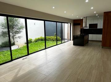 Casa de 3 habitaciones, Morelia · Casa Residencial en Paseo de La Castellana, La Huerta