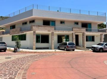 Casa de 6 habitaciones, Tlajomulco de Zúñiga · Residencia Nueva de Lujo en Fraccionamiento La Rioja