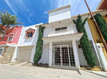 Casa de 3 habitaciones, Durango · Casa de Venta