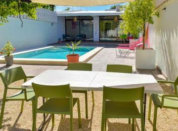Casa de 3 habitaciones, Mérida · Casa Amueblada y Equipada con Alberca, Centro