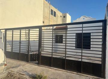 Casa de 2 habitaciones, Mérida · Casa en Renta en La Entrada del Fracc Las Americas a Unos Pasos de Aurrera $11,000